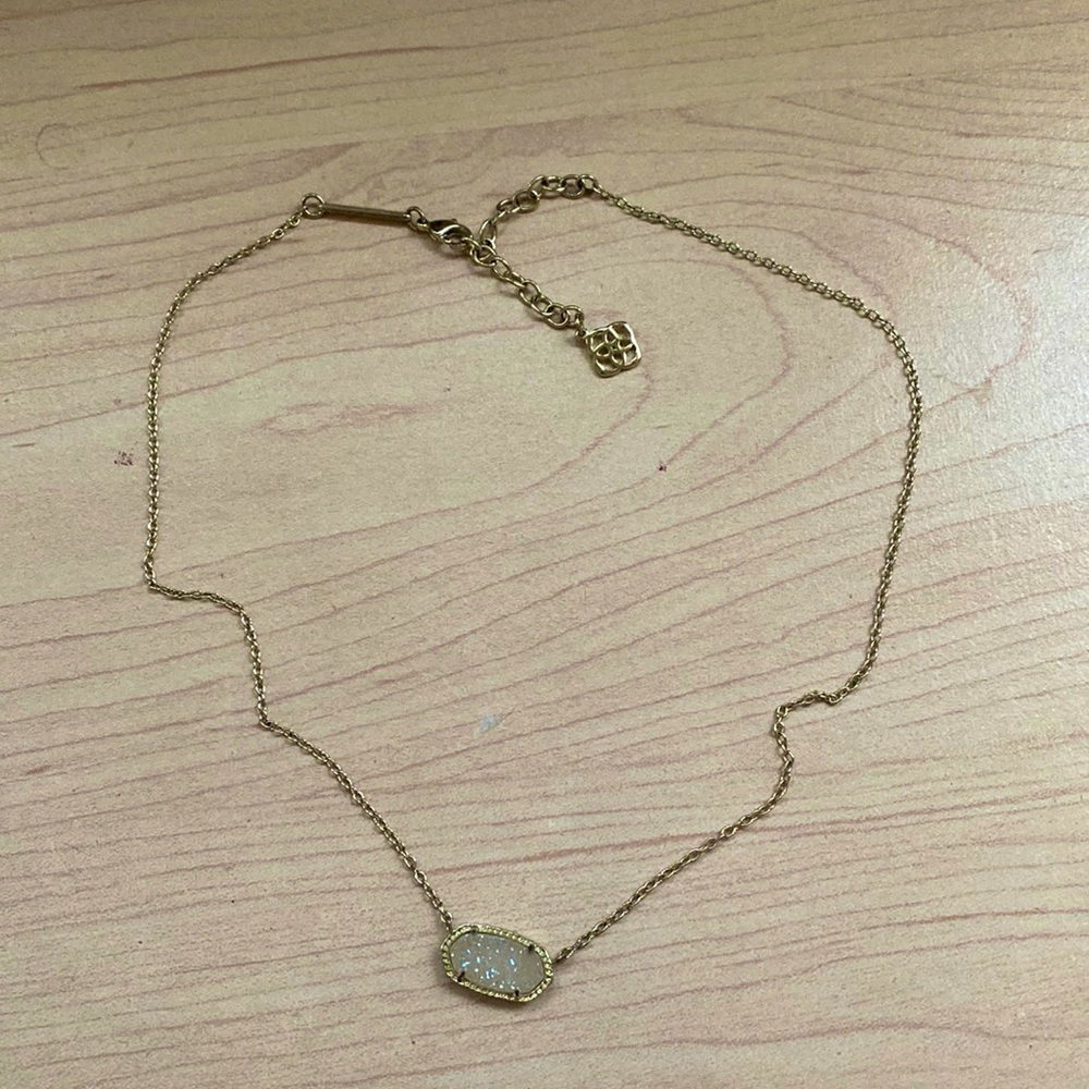 Kendra Scott Elisa Gold Pendant Necklace in Iridescent Drusy